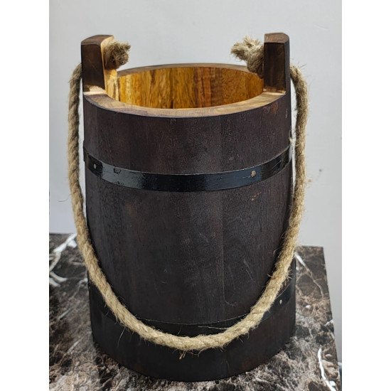 Rustic Wooden Bucket Primitive Planter Water Wishing Well Pail with Rope Twine Handle Solid Wood Vintage Style – Enhance Your Home or Garden with Timeless Charm